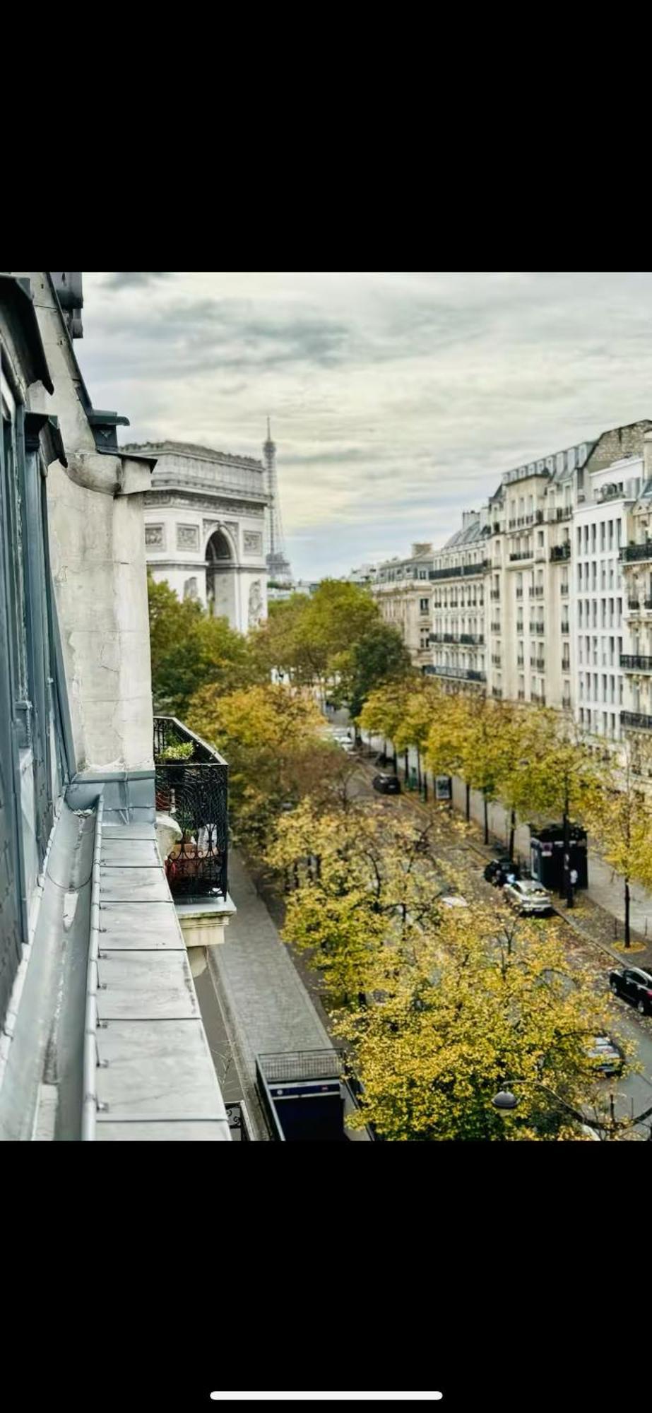 Cozy Nearby Champs Elysees 5 Parijs